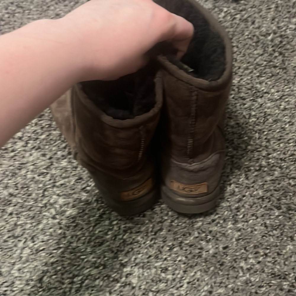 uggs used - Picture 2 of 3